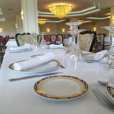 Dracos Hotel 3*