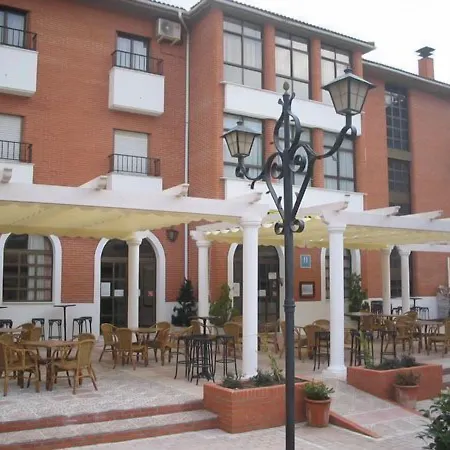 Dracos Hotel 3*