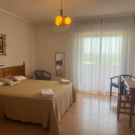 Dracos Hotel Cebreros