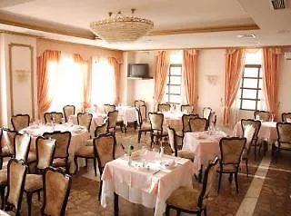 Dracos Hotel Cebreros